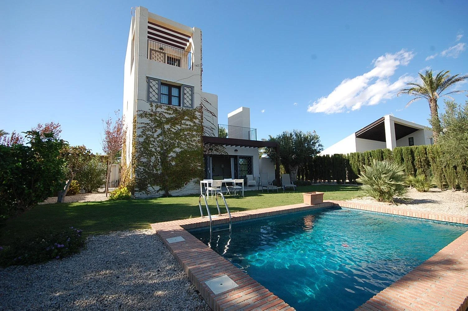 Villa with 4 bedrooms