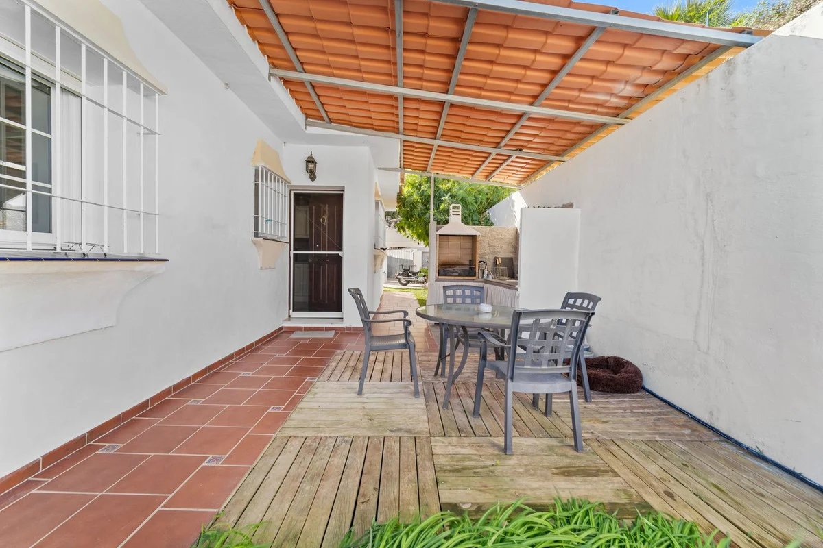 House - Detached Villa with 4 bedrooms