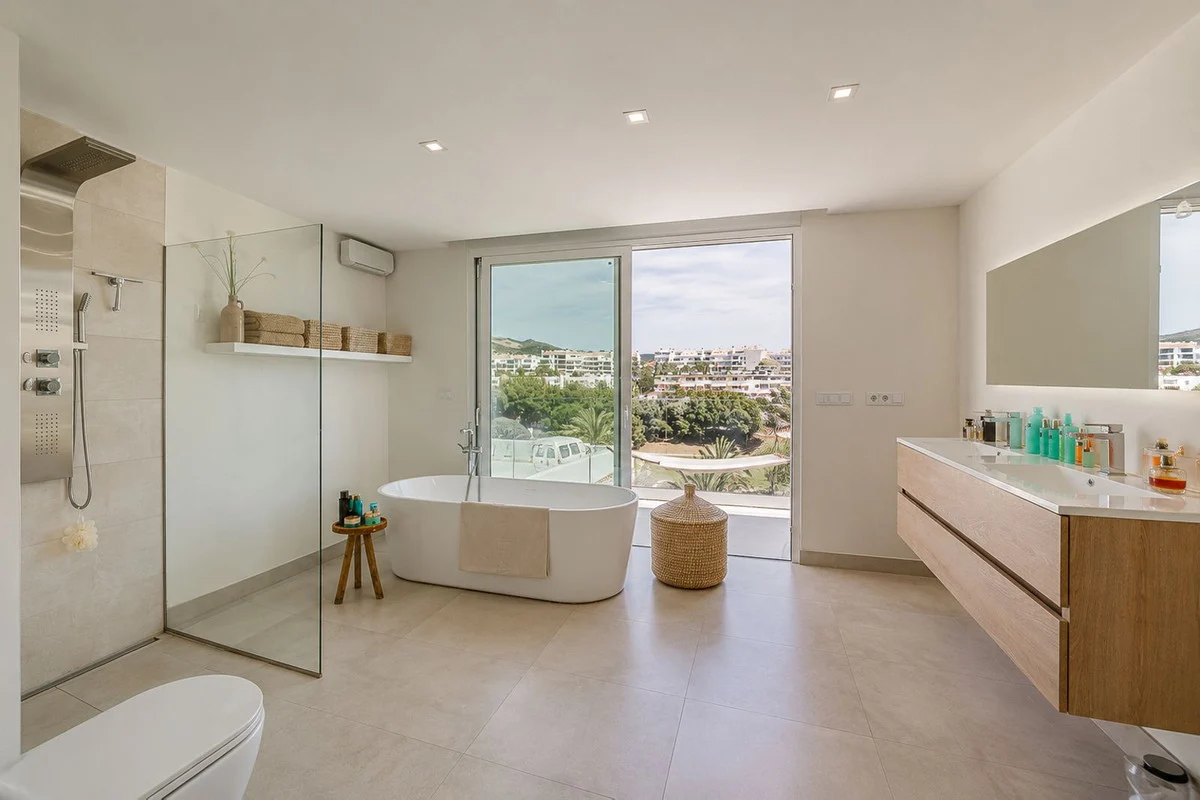House - Detached Villa, 5 makuuhuonetta