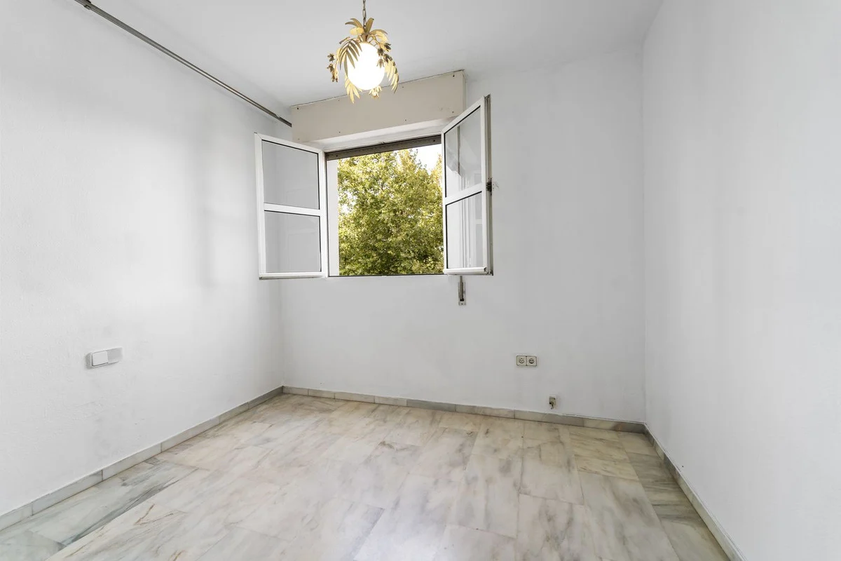 Apartment - Middle Floor Apartment med 3 sovrum
