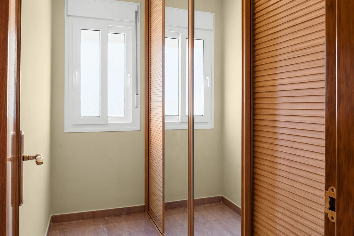 House - Detached Villa med 5 soverom