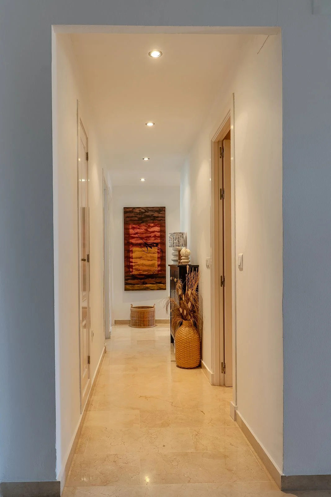 Apartment - Top Floor Apartment with 3 bedrooms