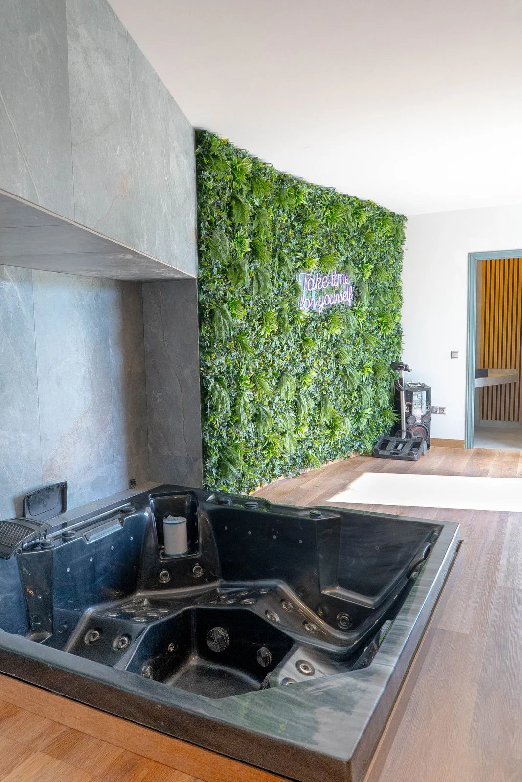House - Detached Villa with 7 bedrooms