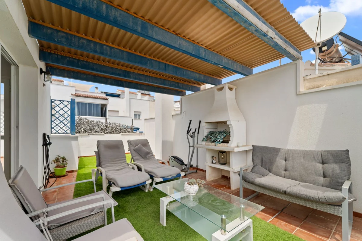 House - Townhouse, 4 makuuhuonetta
