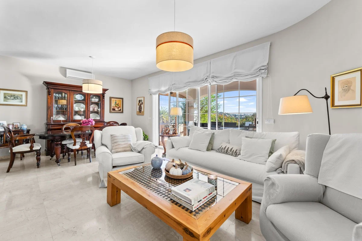 House - Detached Villa with 4 bedrooms