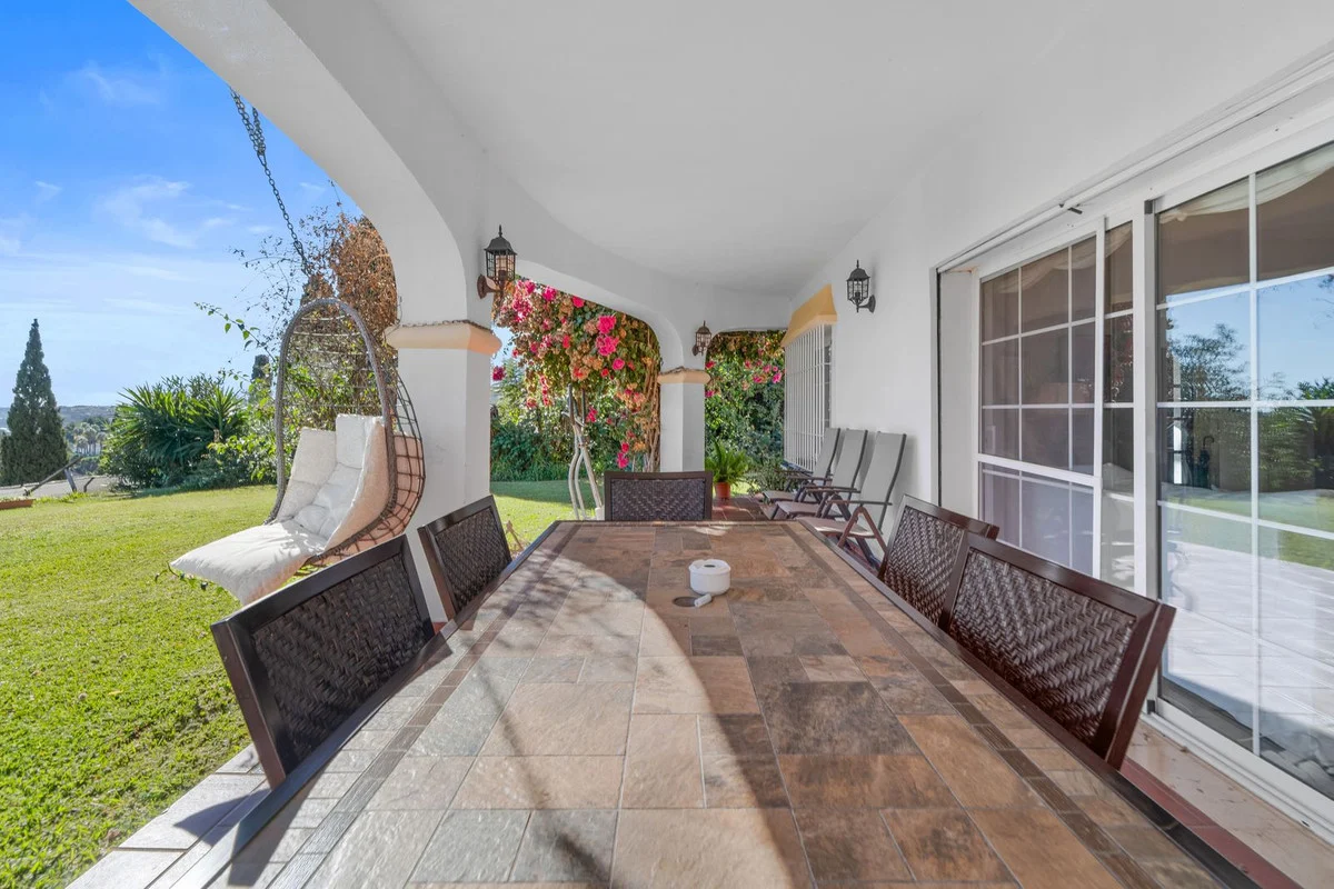 House - Detached Villa with 4 bedrooms