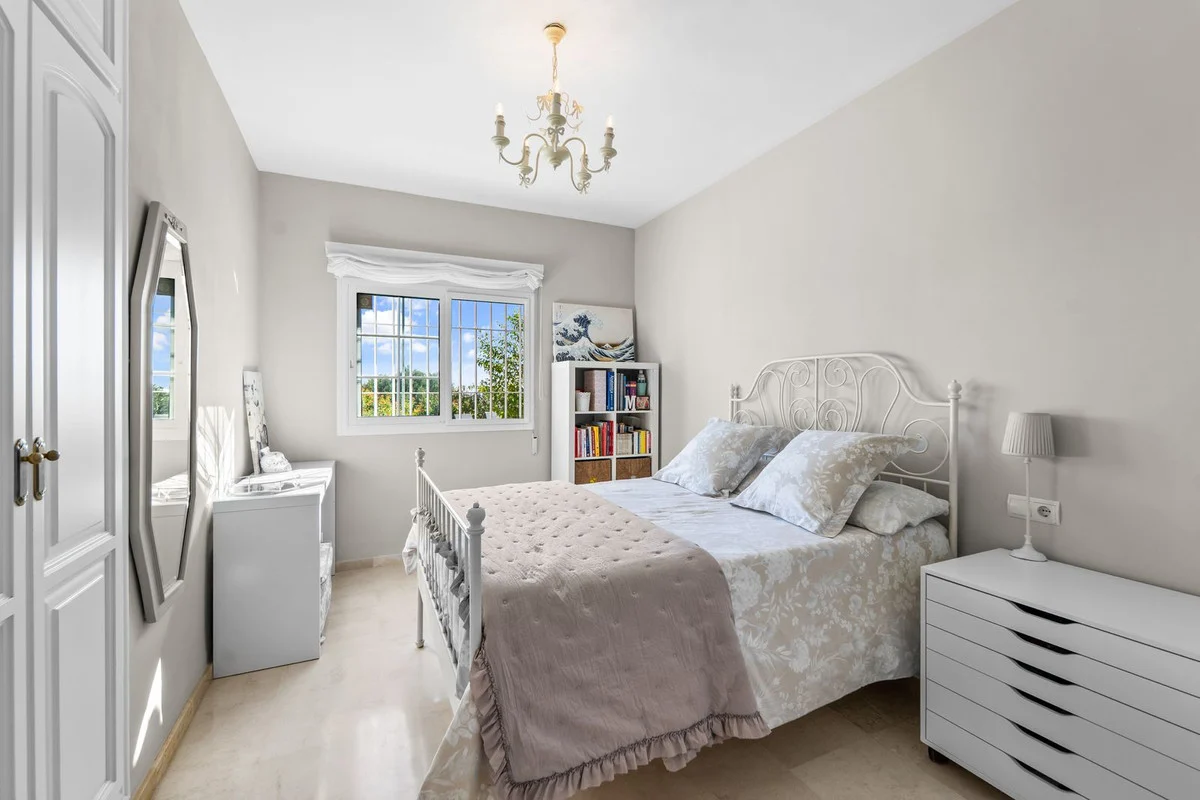 House - Detached Villa with 4 bedrooms