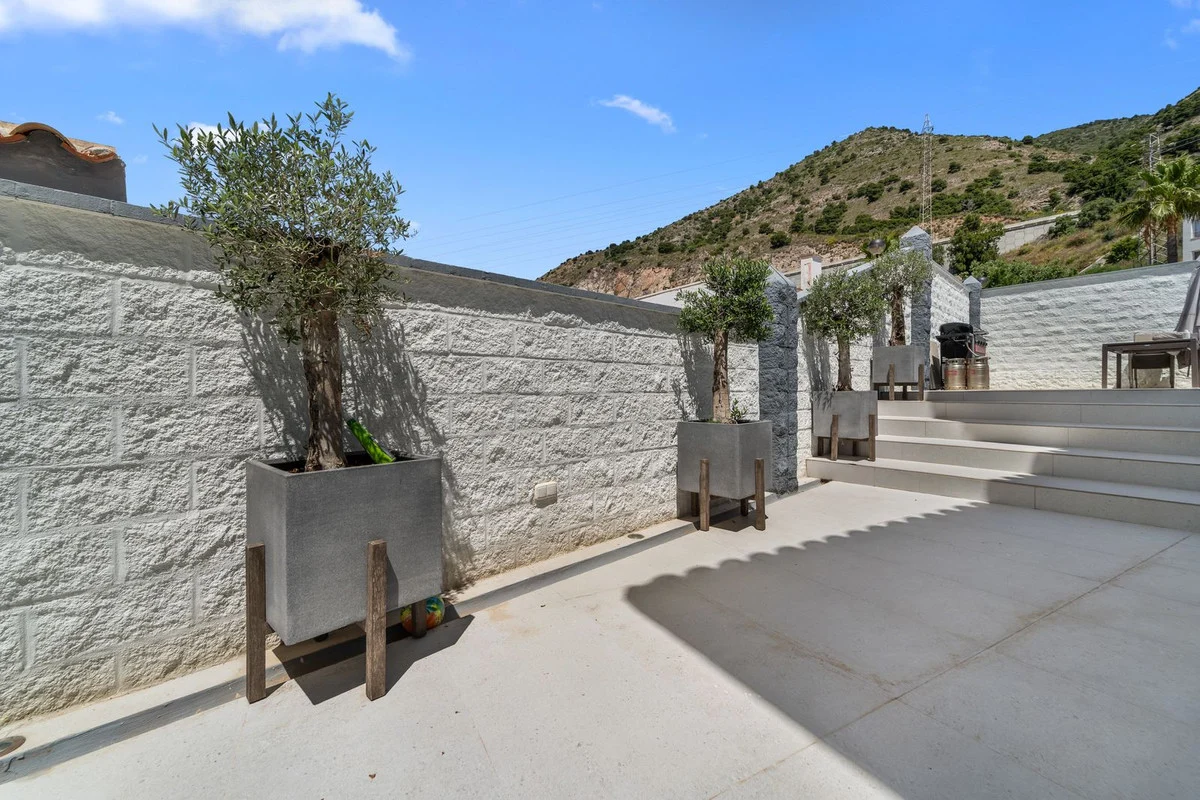 House - Detached Villa med 5 sovrum