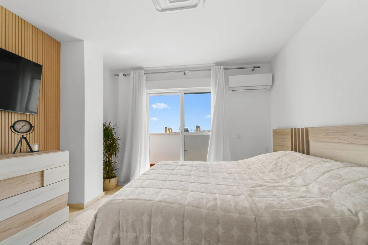 House - Townhouse, 4 makuuhuonetta