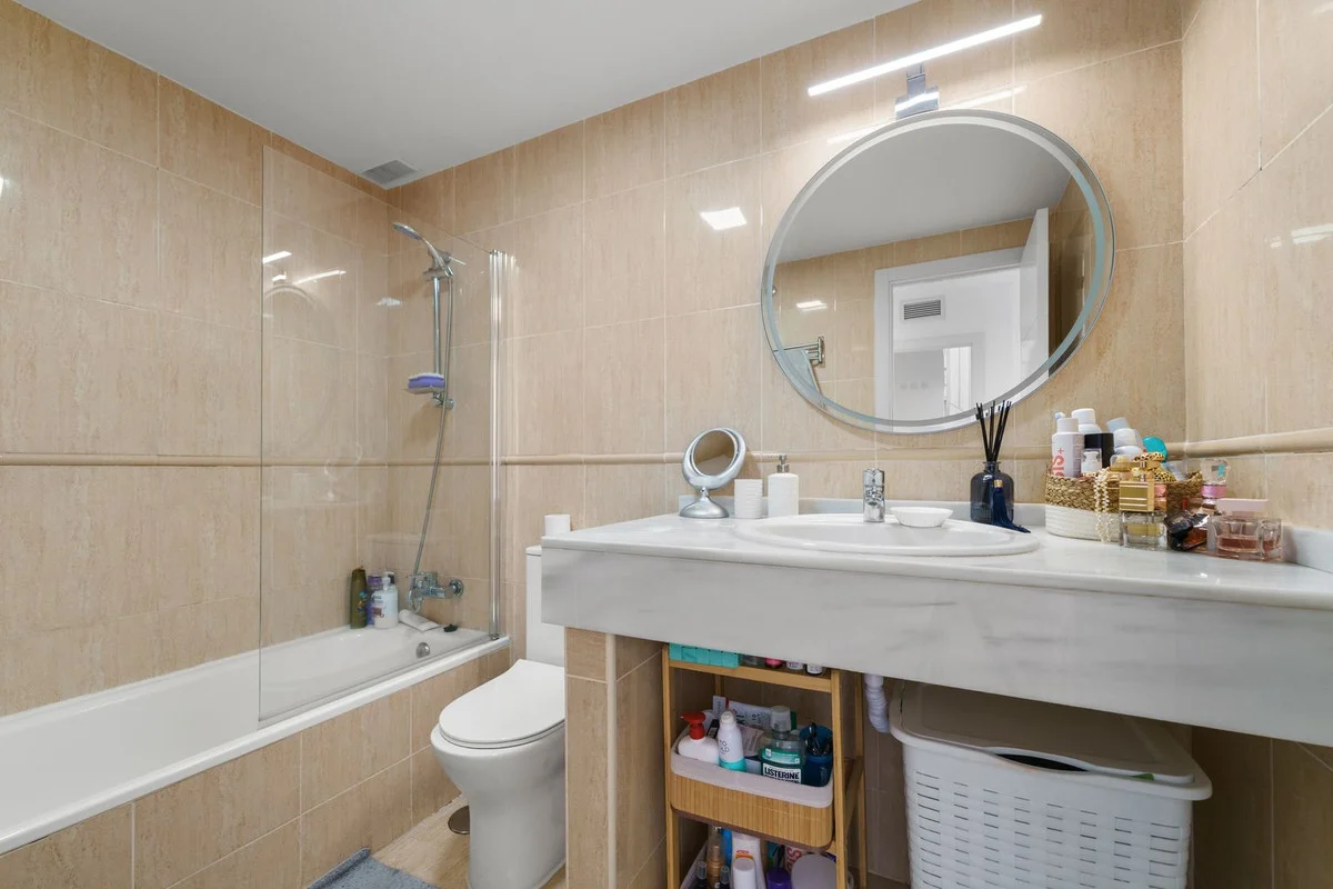House - Townhouse, 4 makuuhuonetta