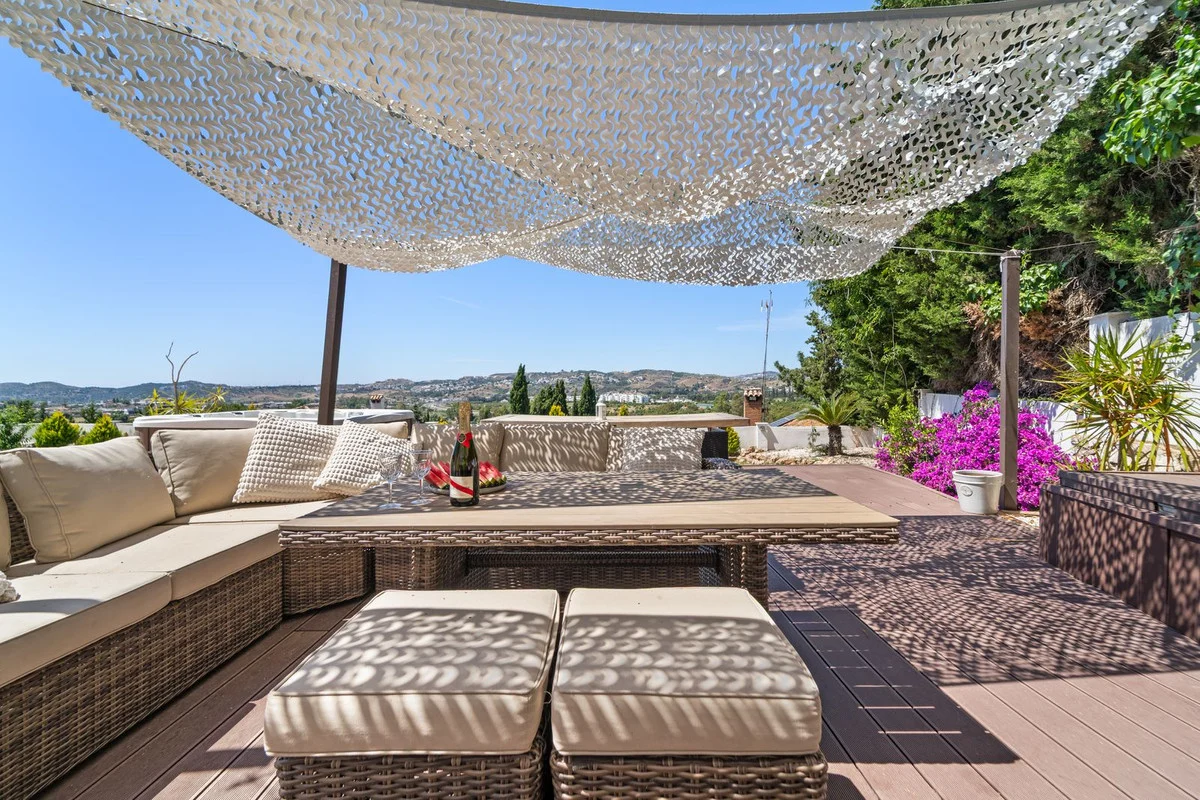 House - Detached Villa, 6 makuuhuonetta
