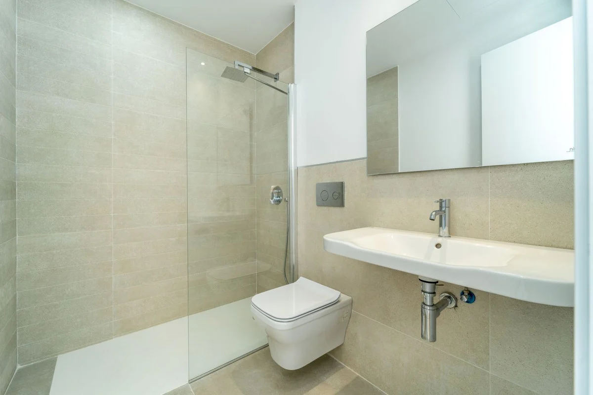 House - Detached Villa, 4 makuuhuonetta