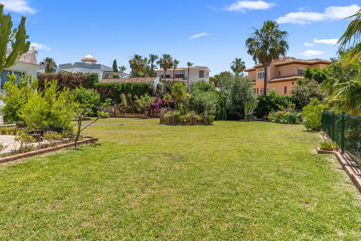 House - Detached Villa med 5 sovrum