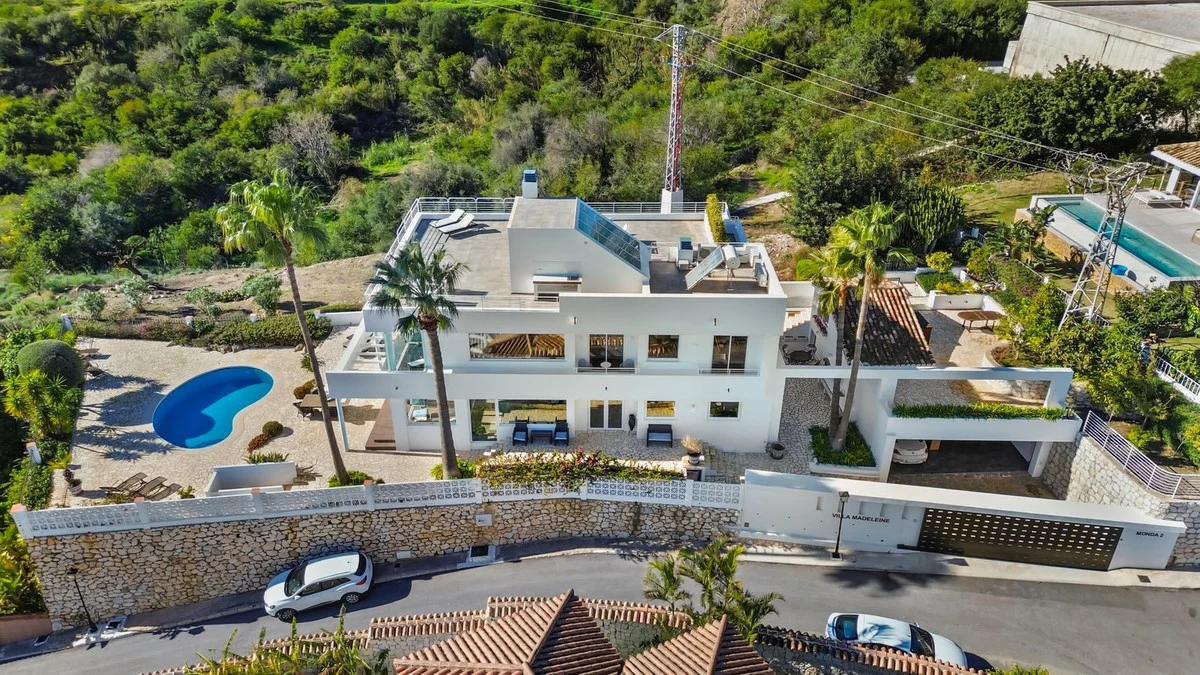 House - Detached Villa med 4 sovrum