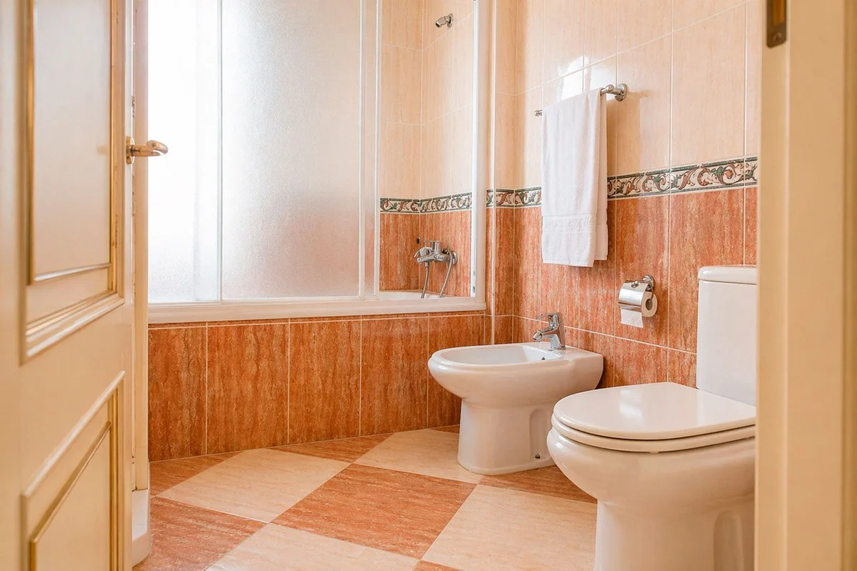 House - Detached Villa med 6 soverom
