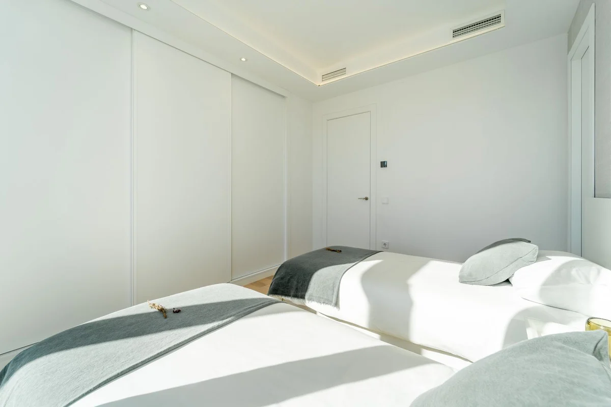 House - Detached Villa, 4 makuuhuonetta