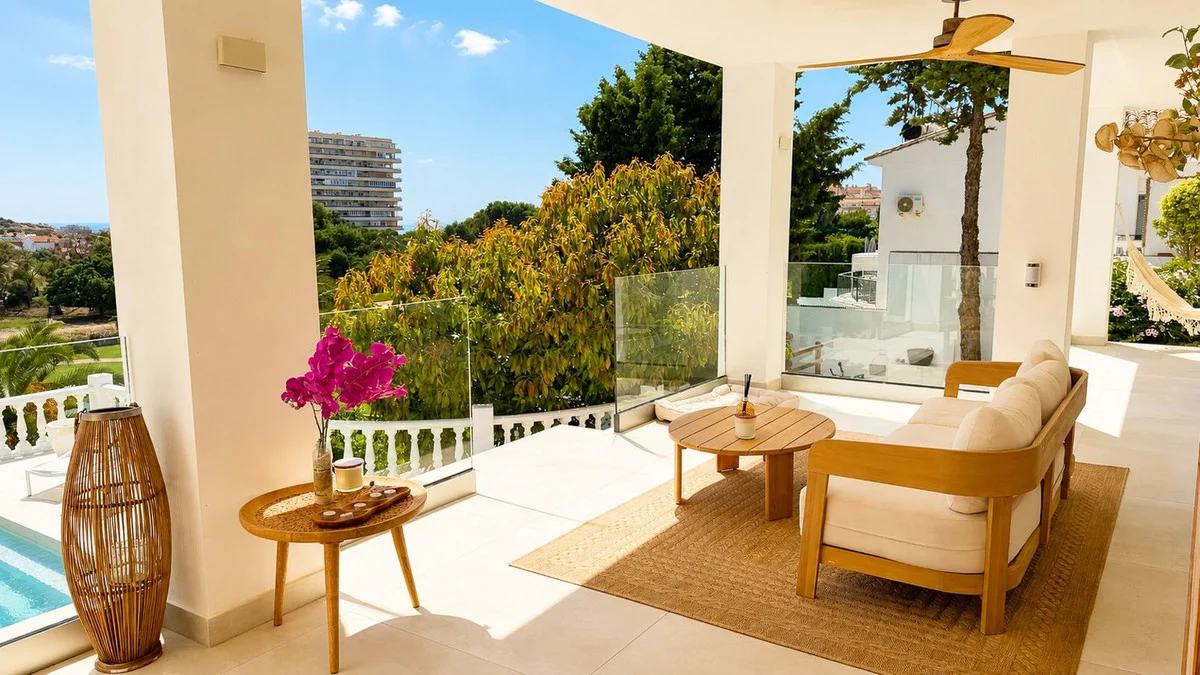 House - Detached Villa, 5 makuuhuonetta