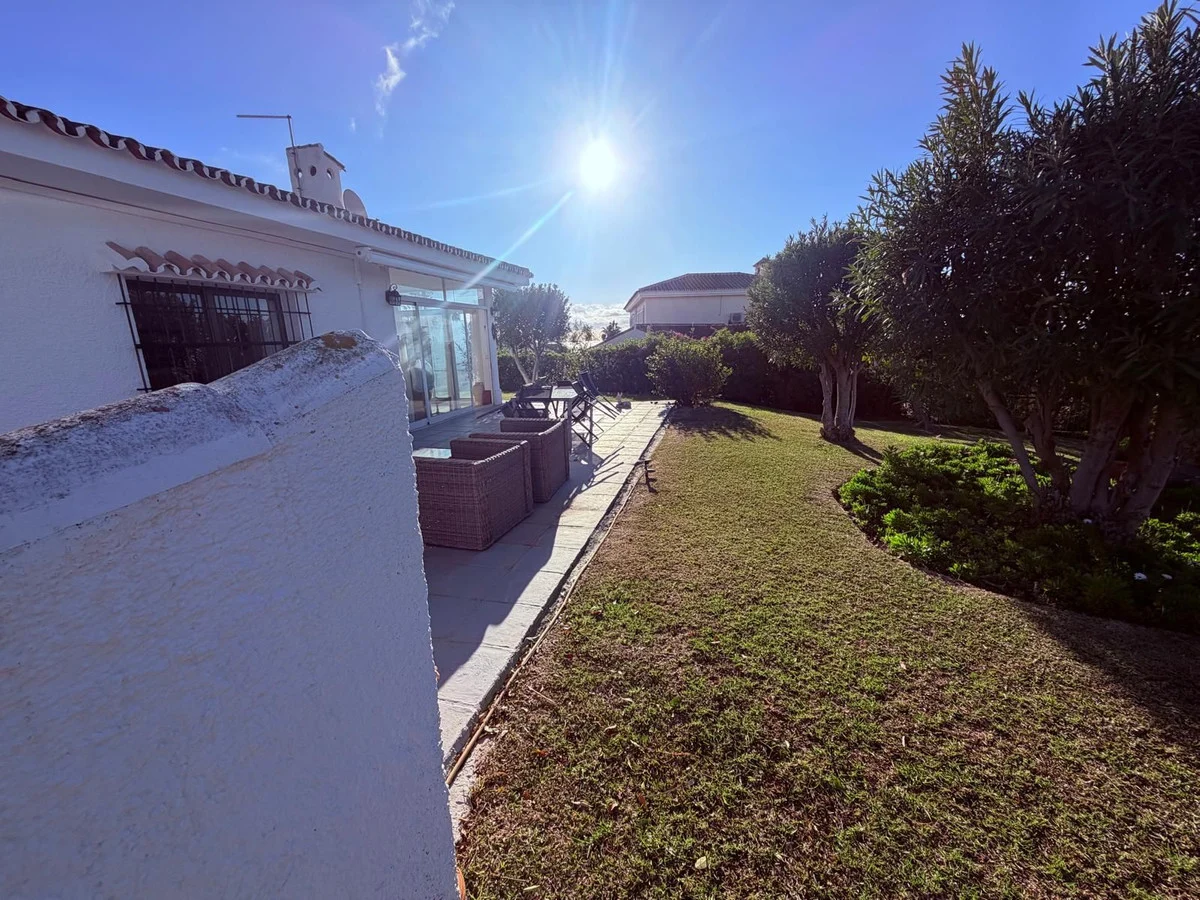 House - Detached Villa med 3 soverom