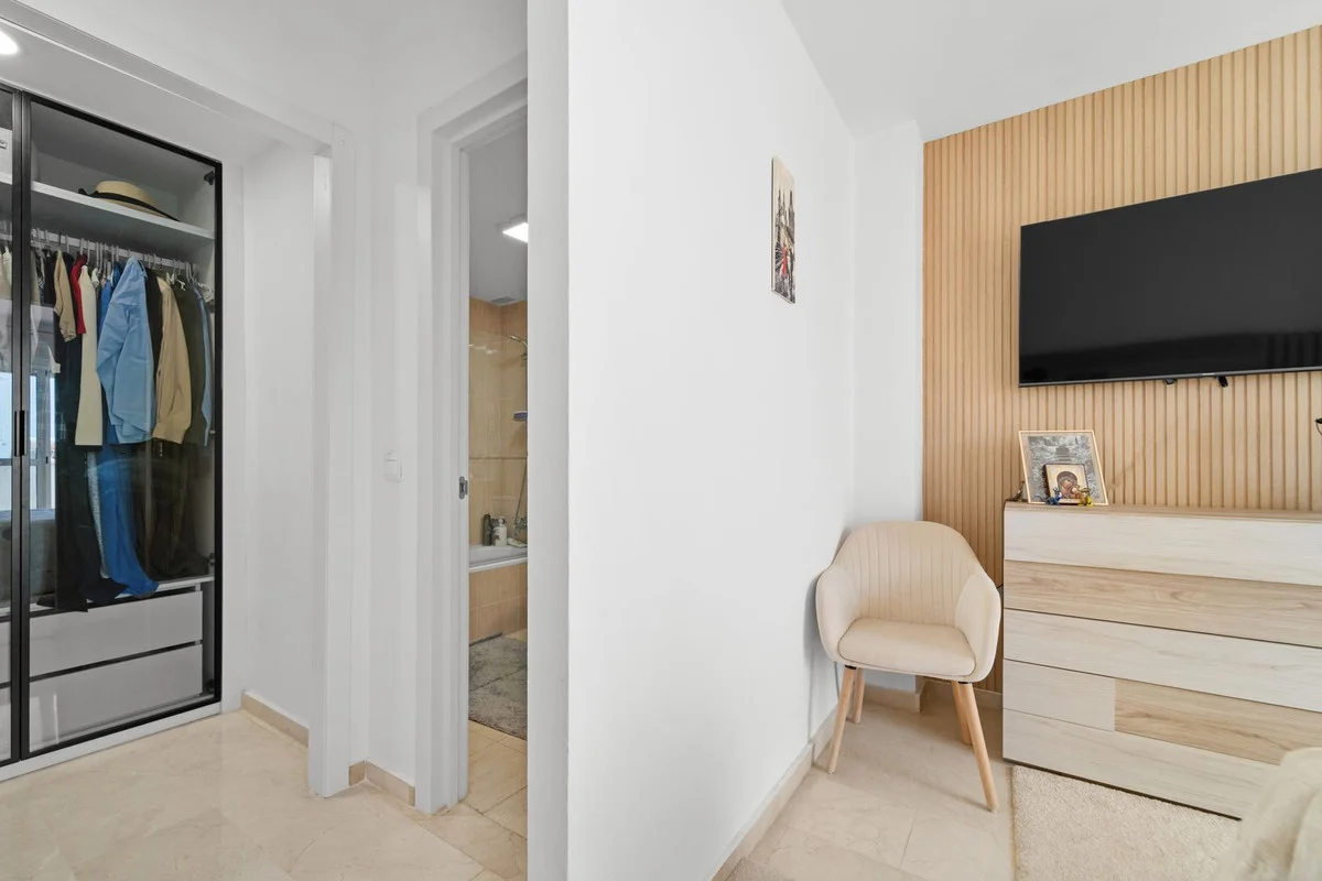 House - Townhouse, 4 makuuhuonetta