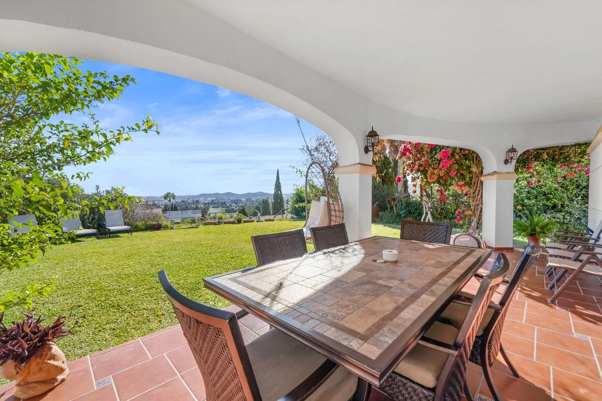 House - Detached Villa with 4 bedrooms