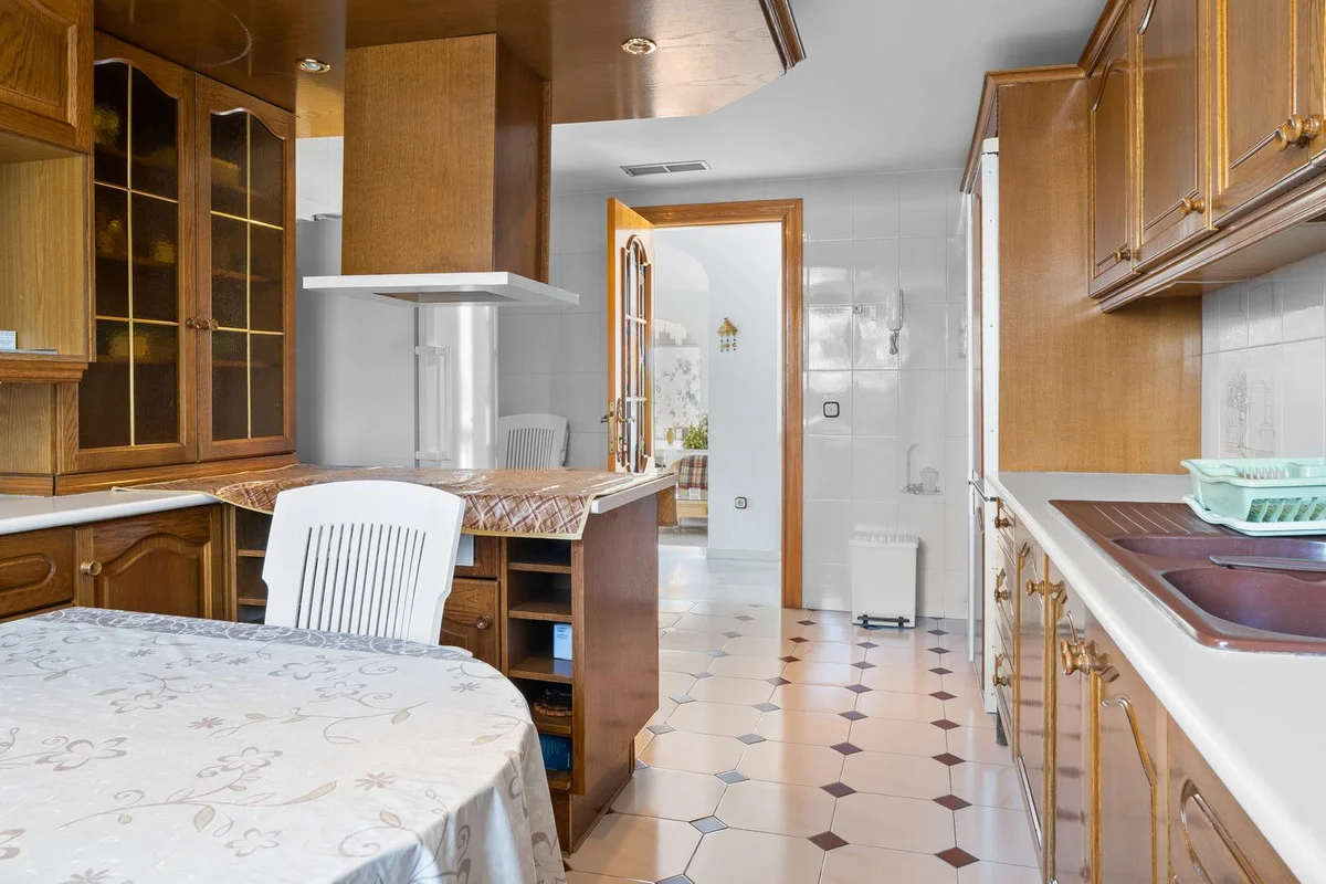 House - Detached Villa med 5 sovrum