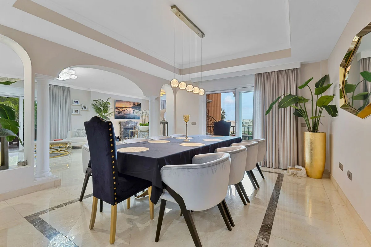House - Detached Villa med 6 soveværelser