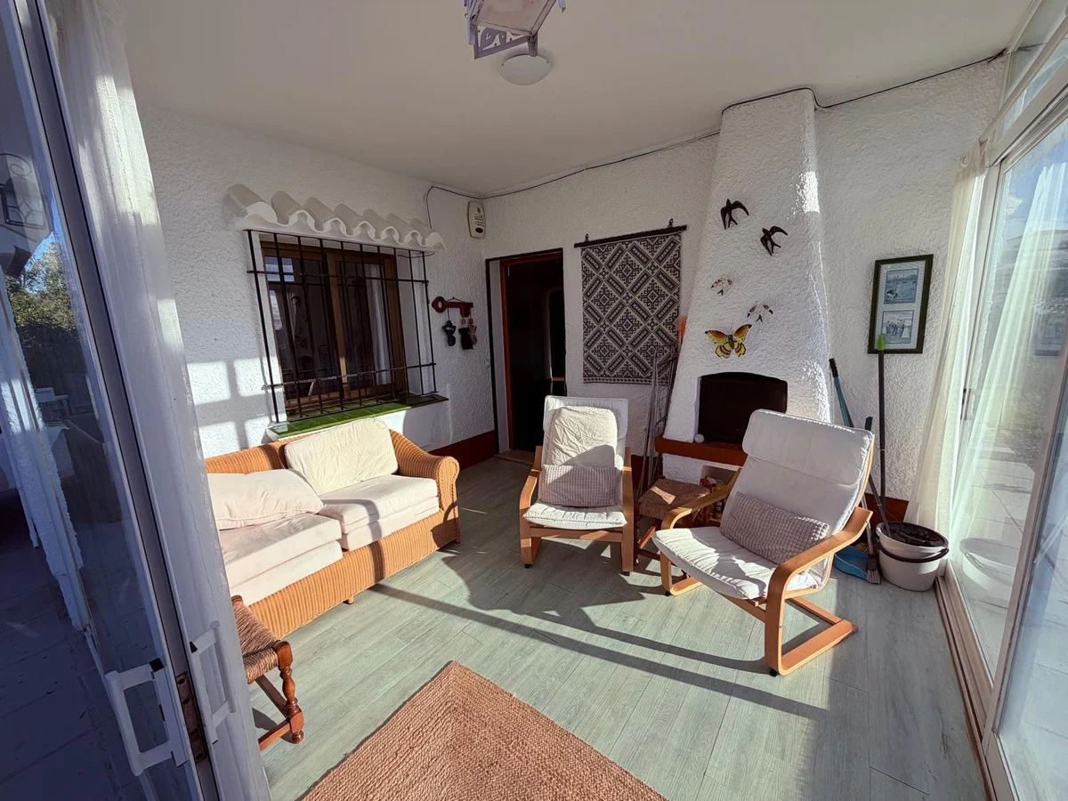 House - Detached Villa med 3 soverom