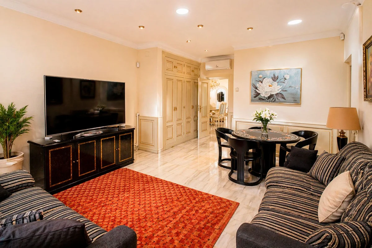 House - Detached Villa med 6 soverom