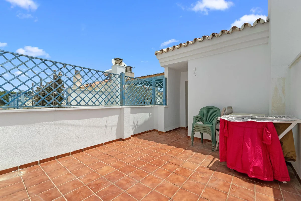 House - Townhouse, 4 makuuhuonetta