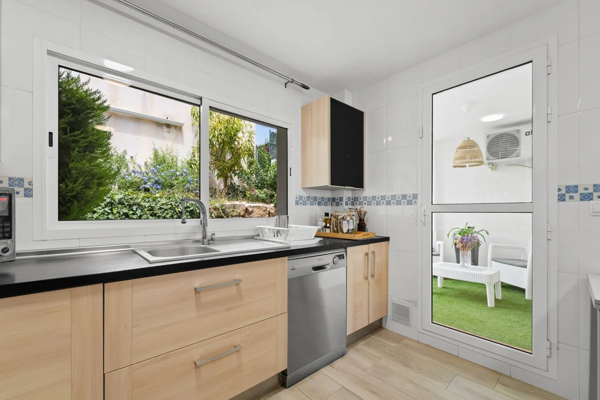 House - Townhouse, 4 makuuhuonetta