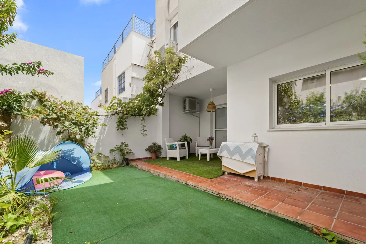 House - Townhouse, 4 makuuhuonetta