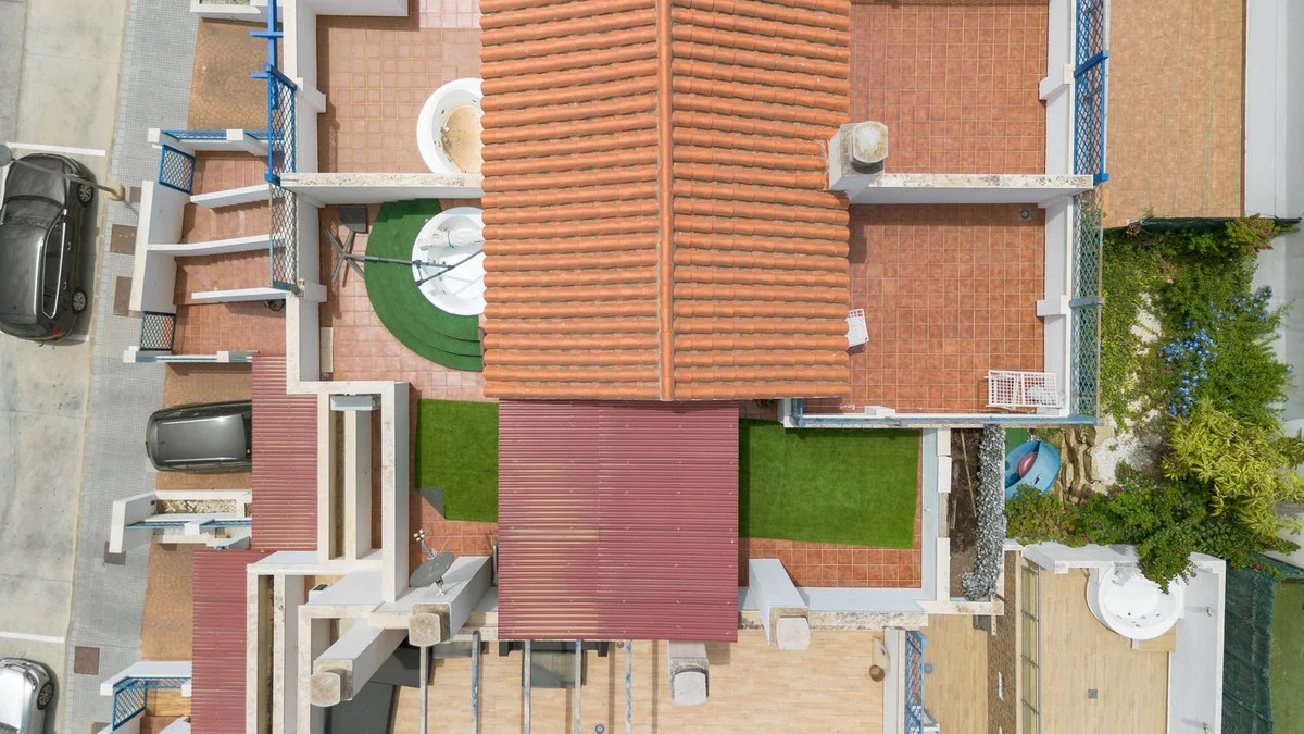 House - Townhouse, 4 makuuhuonetta