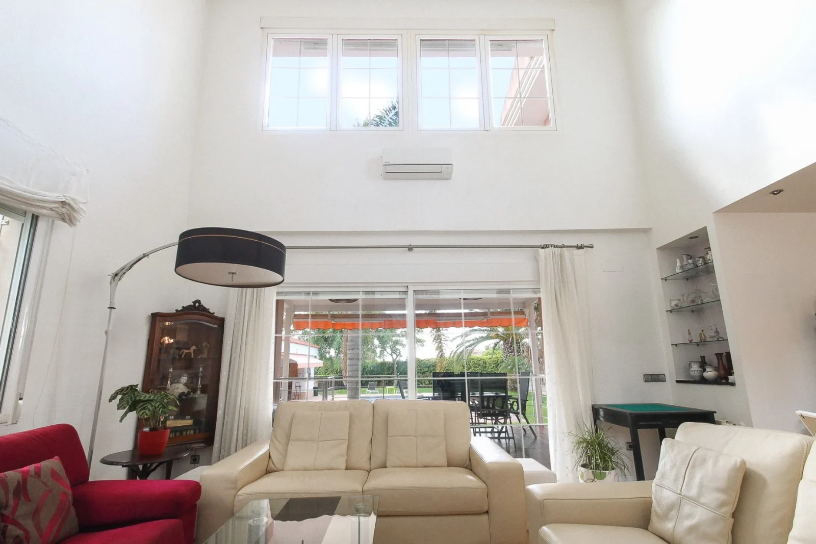 Villa with 6 bedrooms